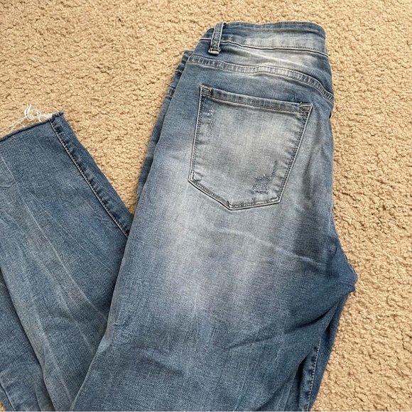 KanCan jeans, light wash - Picture 8 of 10